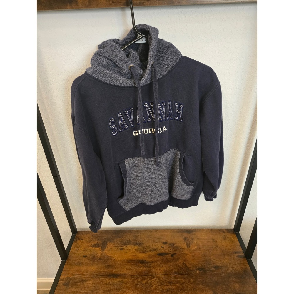 Basix of America Savannah Georgia Hoodie Pullover Sweatshirt Comfy Small